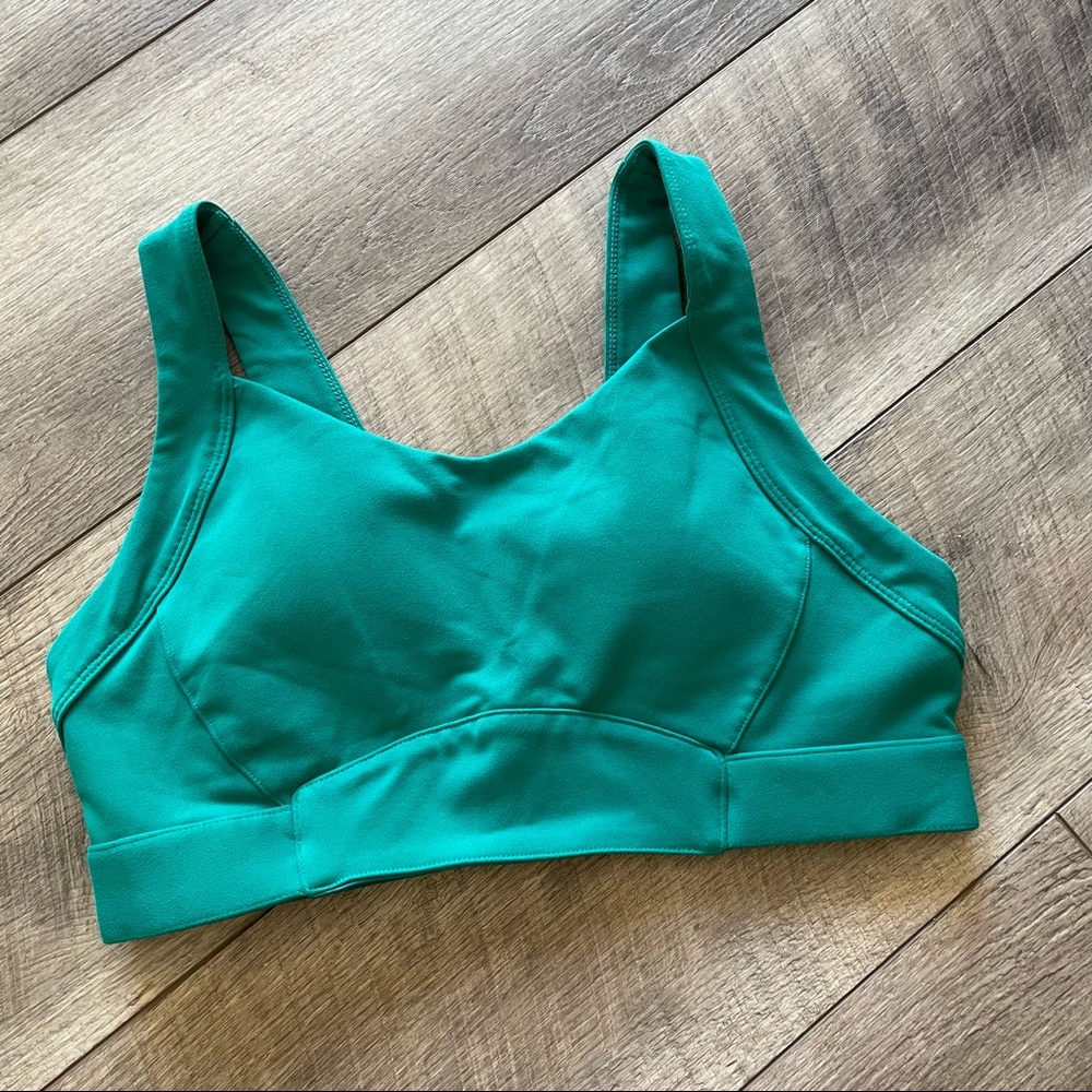 fabletics green sports bra - large medium